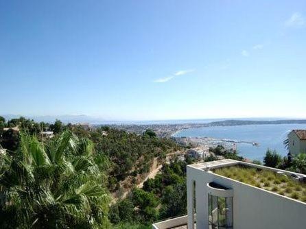 Villa Alamp#Supercannes #Golfejuan #Cannes #Mediterraneanpanoramicview #Piscine #Rooftop # Verymodern #Openliving #Closebeach #Closecapantibes Vallauris Εξωτερικό φωτογραφία